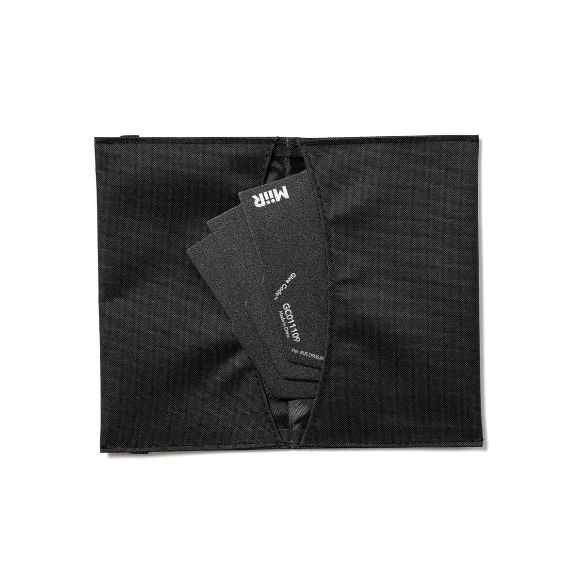 pourigami-l8 WebPDP-Pourigami_Black_Case__POG2SN00002_Studio_Open.jpg
