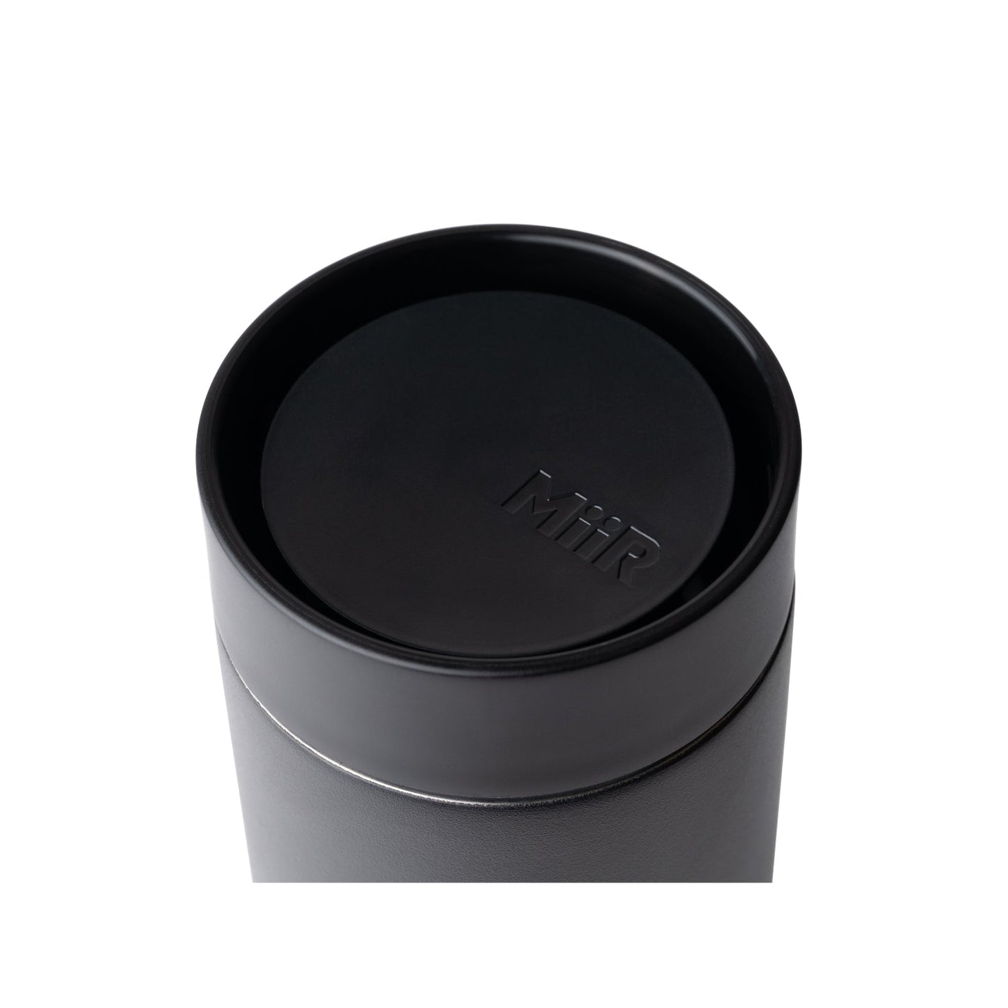 360-traveler-m2 360_Lid_Studio_0521_45deg_Down_1__TRV1SV12002.jpg
