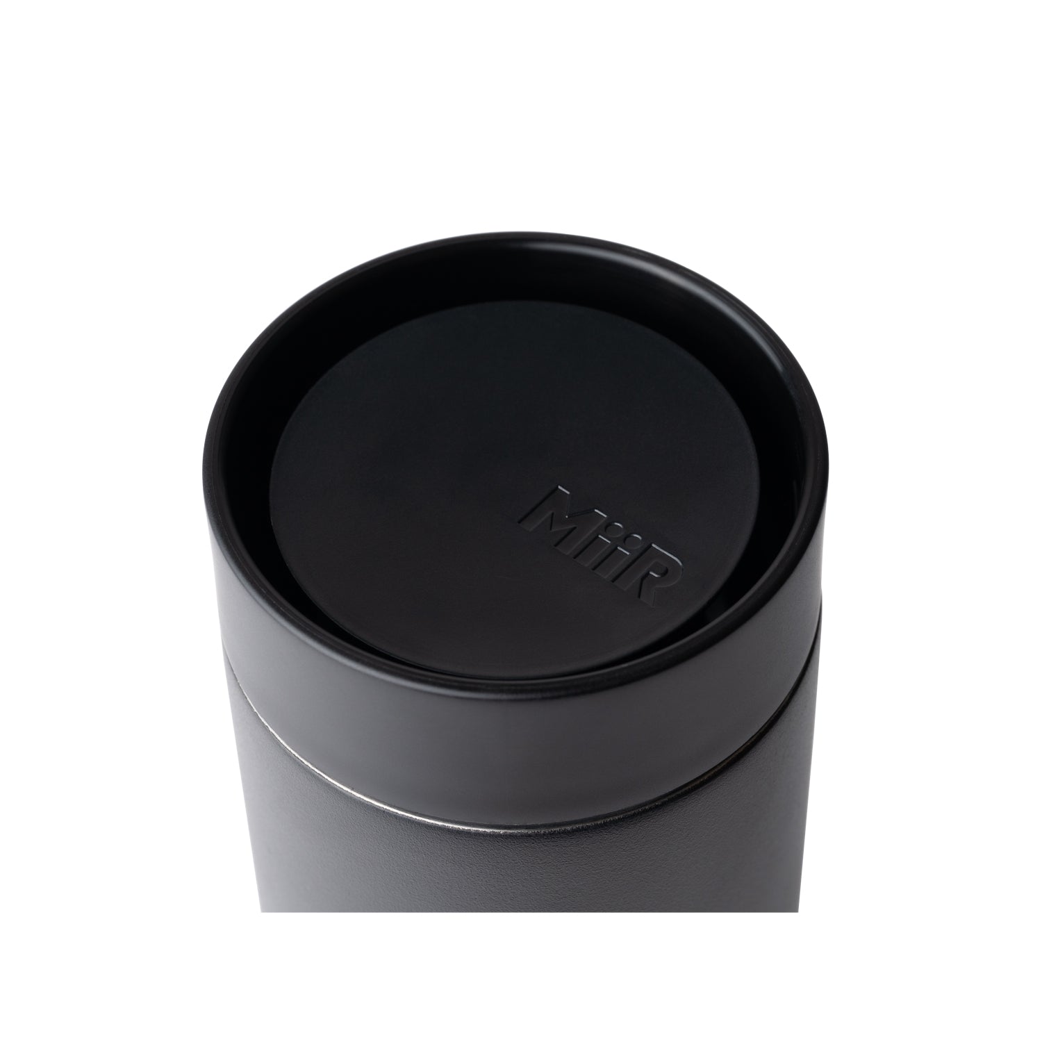 360-traveler-m2 360_Lid_Studio_0521_45deg_Down_1__TRV1SV16002.jpg