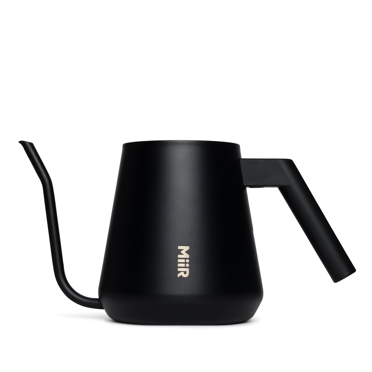 new-standard-pour-over-kettle-z0 Pour_Over_Kettle_Black_Studio_0222_Front.jpg