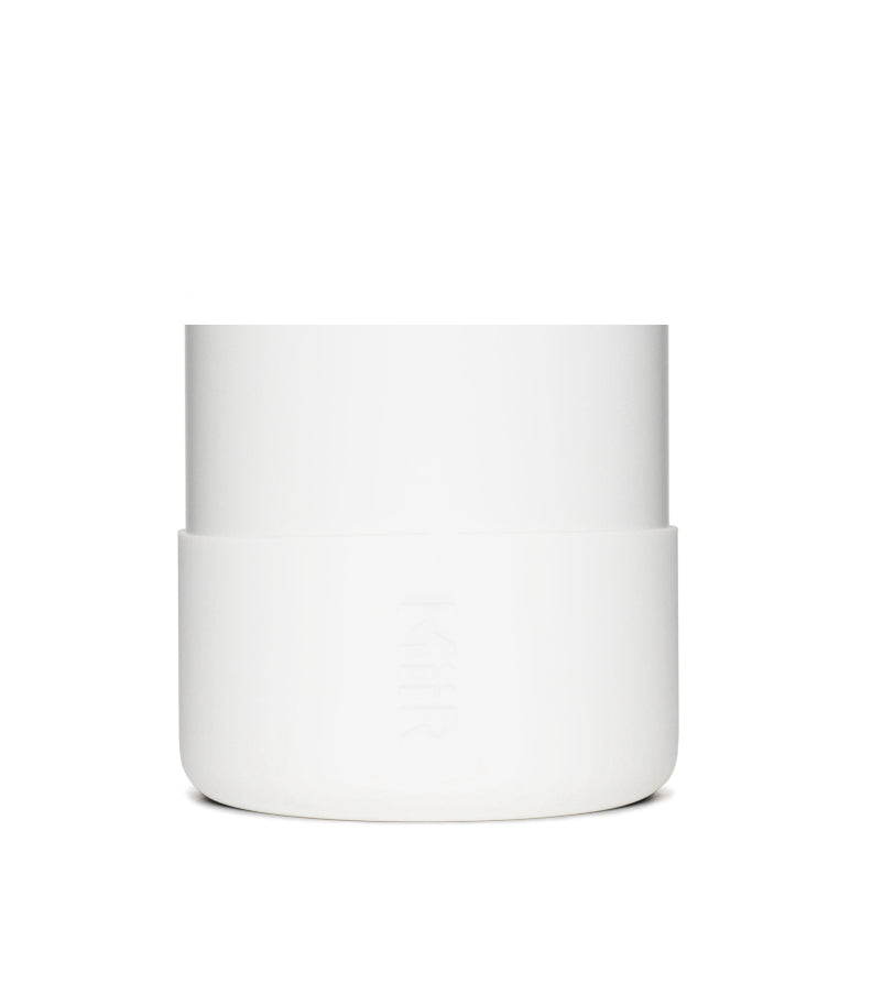 silicone-boot-s5 Silicone_Boot_32oz_42oz_White_Studio_0821_On_Bottle_7c7df284-5bee-4f24-a031-14b02db7328f__SLB1PN34001.jpg