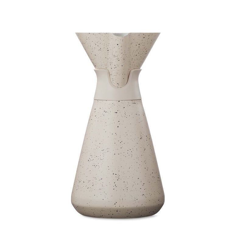 new-standard-carafe-s4 WebPDP-33oz_New_Standard_Carafe_Desert_Tan_Speckle_Studio__CAR1SVOS224_270.jpg