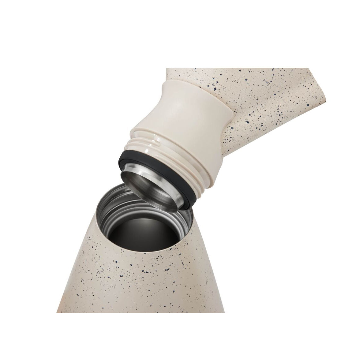 new-standard-carafe-s4 WebPDP-33oz_New_Standard_Carafe_Desert_Tan_Speckle_Studio__CAR1SVOS224_45_Top_Staged.jpg