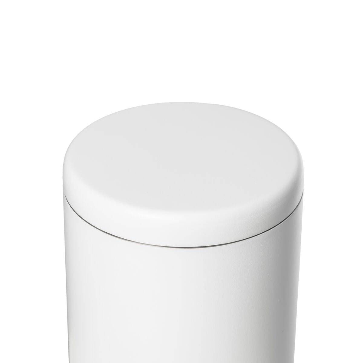 airlock-coffee-canister-m9 WebPDP-Airlock_Coffee_Canister__ACN2SVOS001_White_X2Studio_45_Deg_Lid_On.jpg
