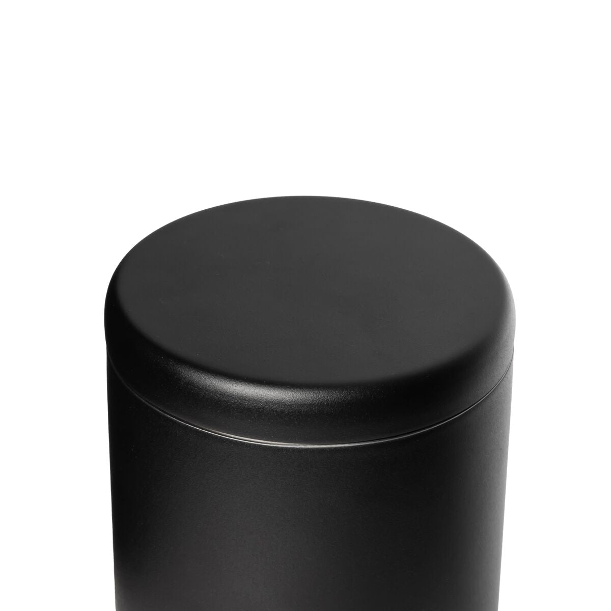 airlock-coffee-canister-m9 WebPDP-Airlock_Coffee_Canister__ACN2SVOS002_Black_X2Studio_45_Deg_Lid_On.jpg